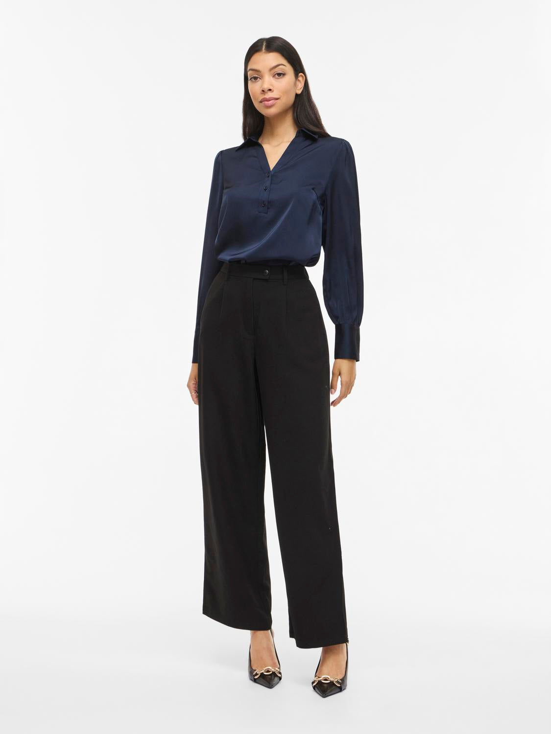 model_shot-front_full